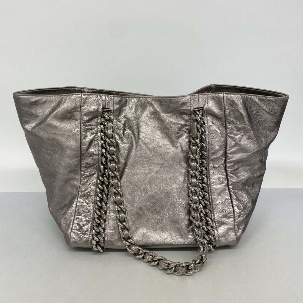 CHANEL Silver Leather Tote Bag - Picture 10 of 11